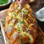 Cheesy Garlic Pull-Apart Bread