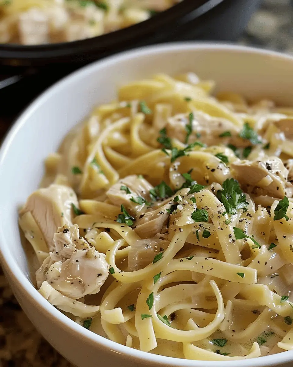 Crockpot Chicken and Noodles: Easy Comfort Food for Home Cooks