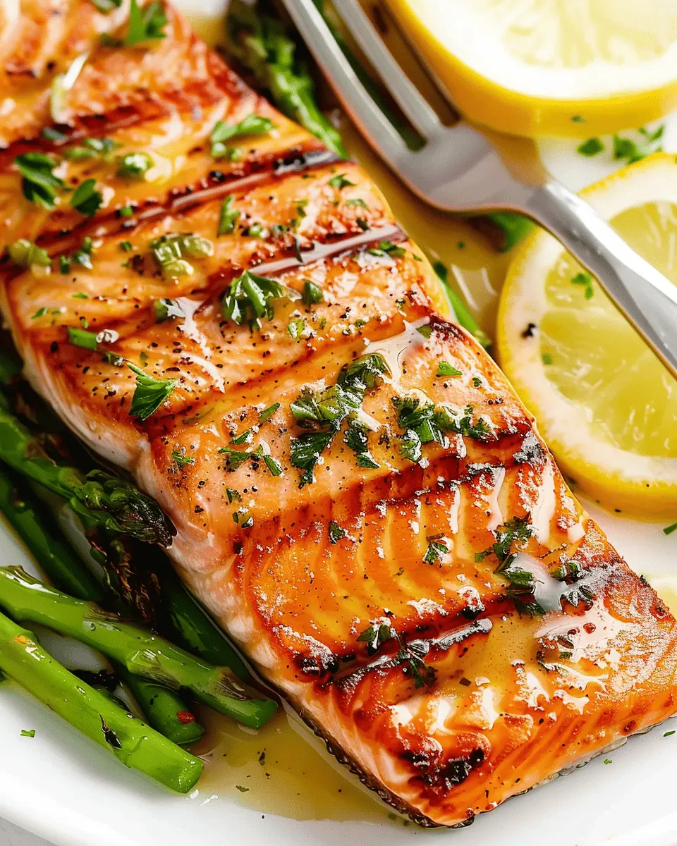 Grilled Salmon: A Juicy Delight for Your Summer BBQ